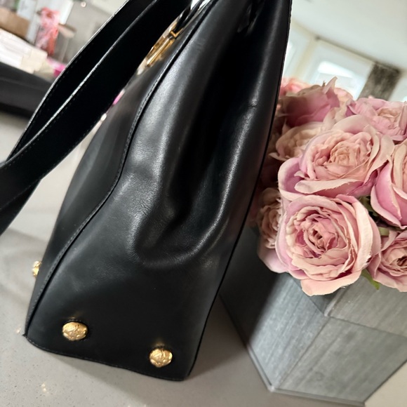 Salvatore Ferragamo vintage leather high heel stud hardware shoulder bag - Picture 9 of 14